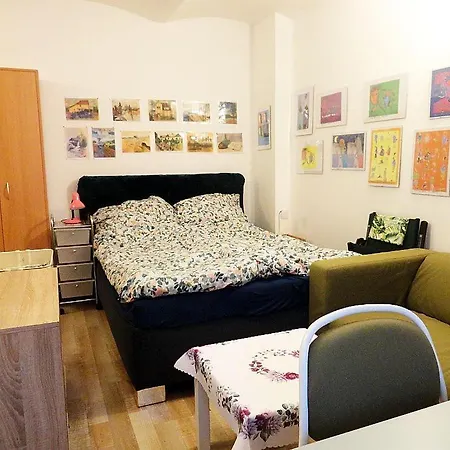 Gallery *